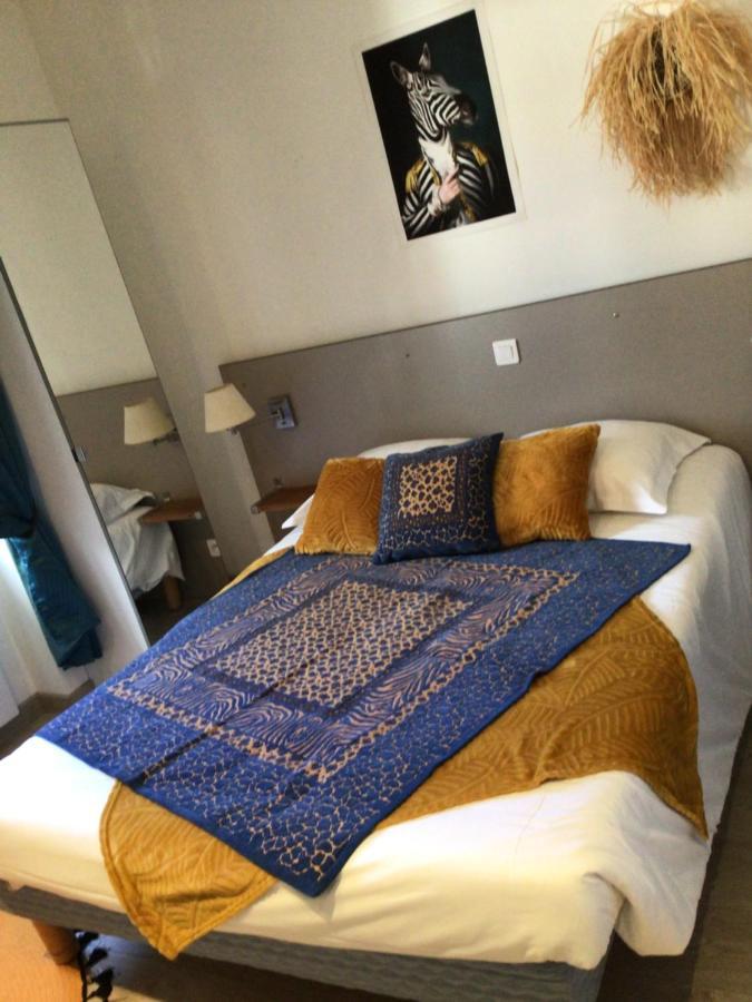 Hotel Restaurant De Londres Saint-Just-en-Chevalet Ngoại thất bức ảnh