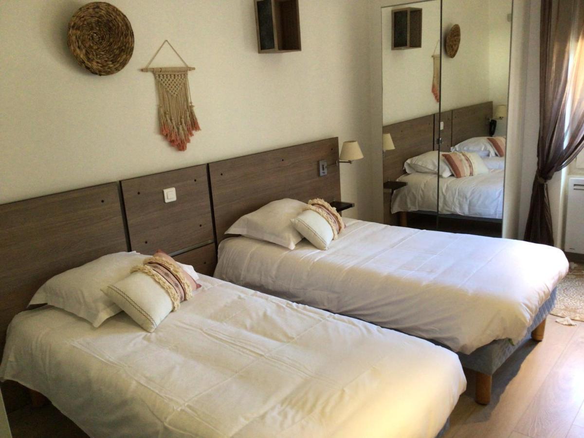 Hotel Restaurant De Londres Saint-Just-en-Chevalet Ngoại thất bức ảnh